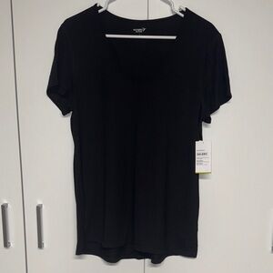 Old Navy Active Go-Dry Women's Classic Black Short Sleeve Tee NWT